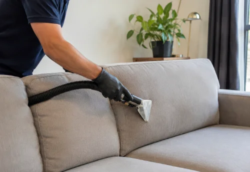 Nettoyage de canapé en profondeur à Pineuilh